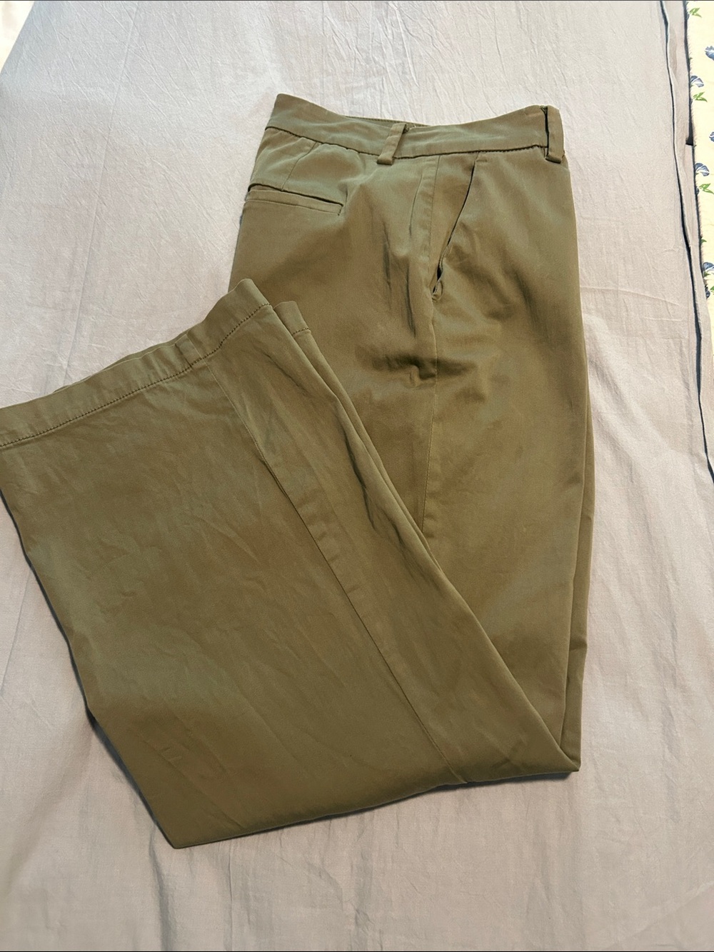 Liverpool Women’s Olive Green Khakis Pants